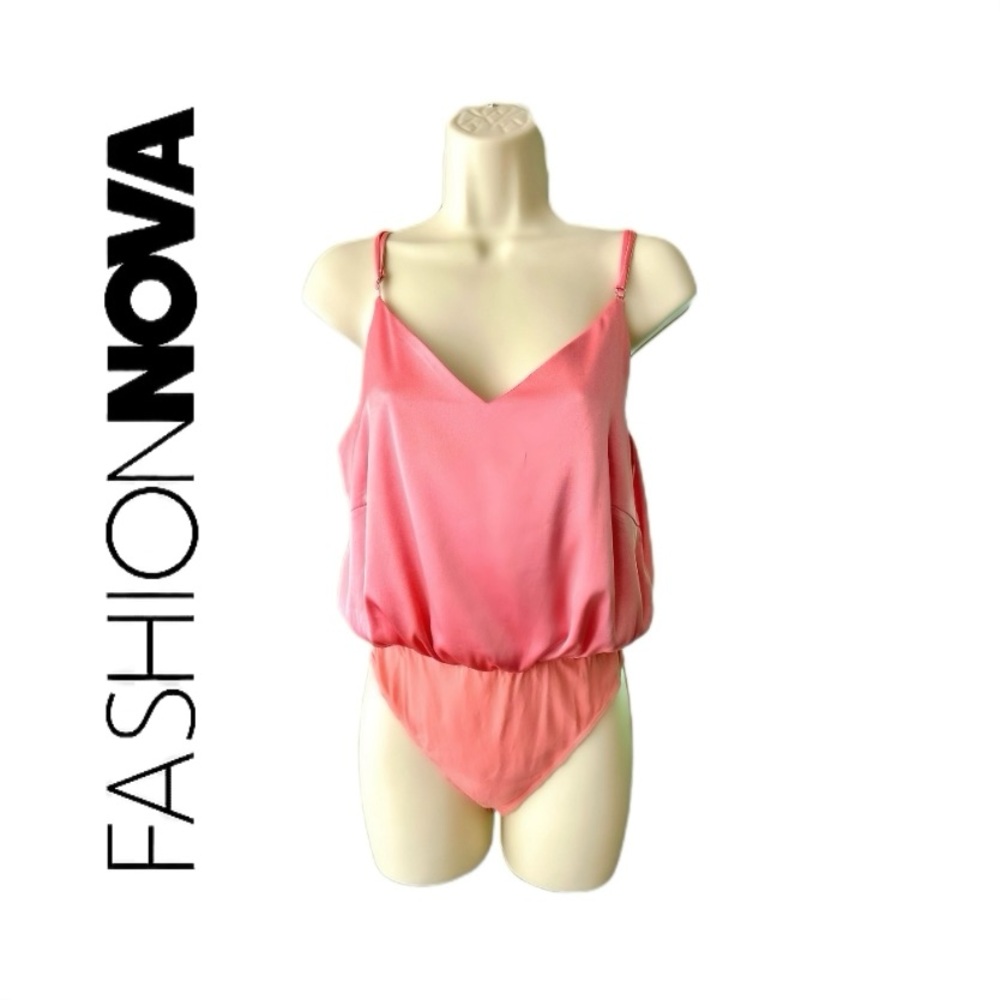 Women’s Bodysuit by Fashion Nova. Coral. Size M